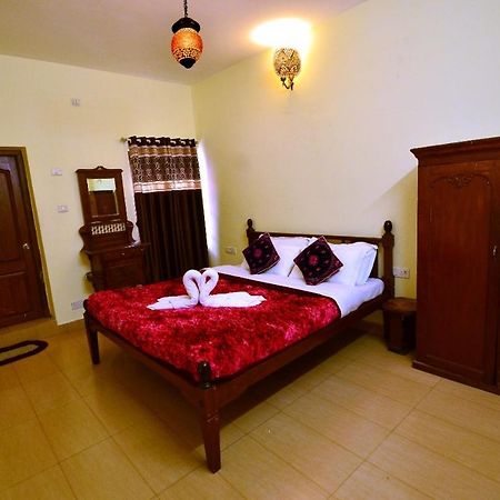 Al Haramain Home Stay Un -Married And Stag Groups Not Allowed Ooty Exterior photo